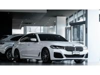 BMW SERIES 5 520d M SPORT G30 LCI  ปี 2023 สีขาว รูปที่ 2